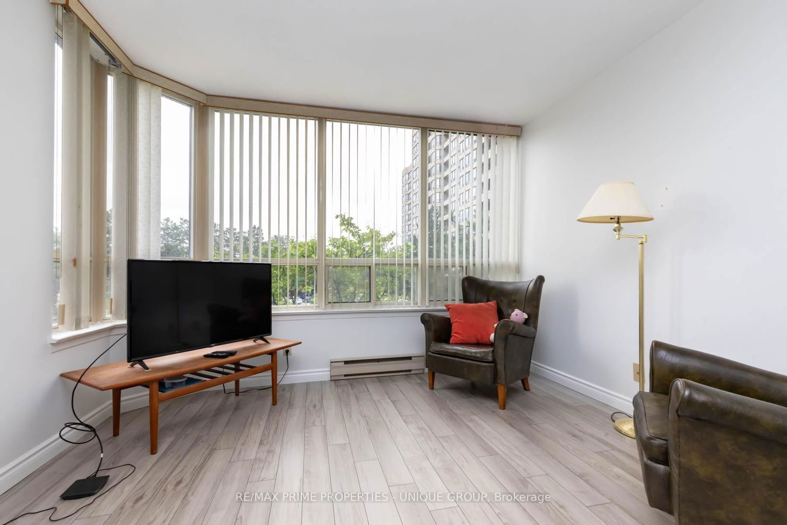 22 Clarissa Dr, unit 301 for sale - image #12