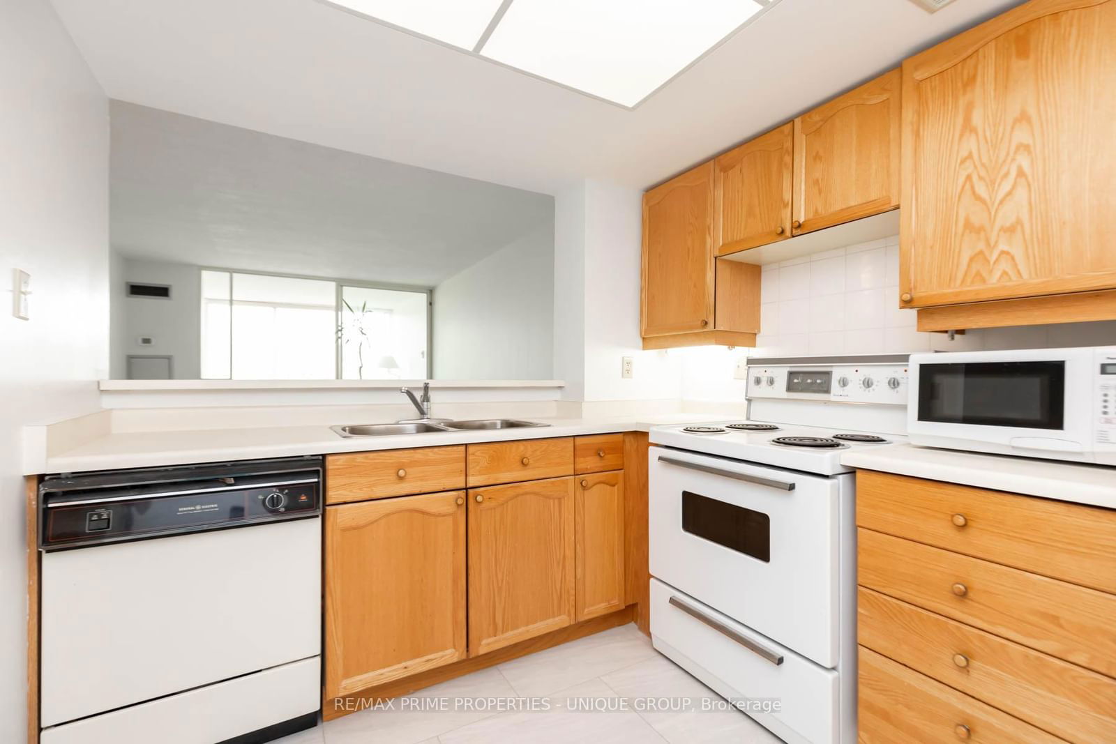 22 Clarissa Dr, unit 301 for sale - image #18