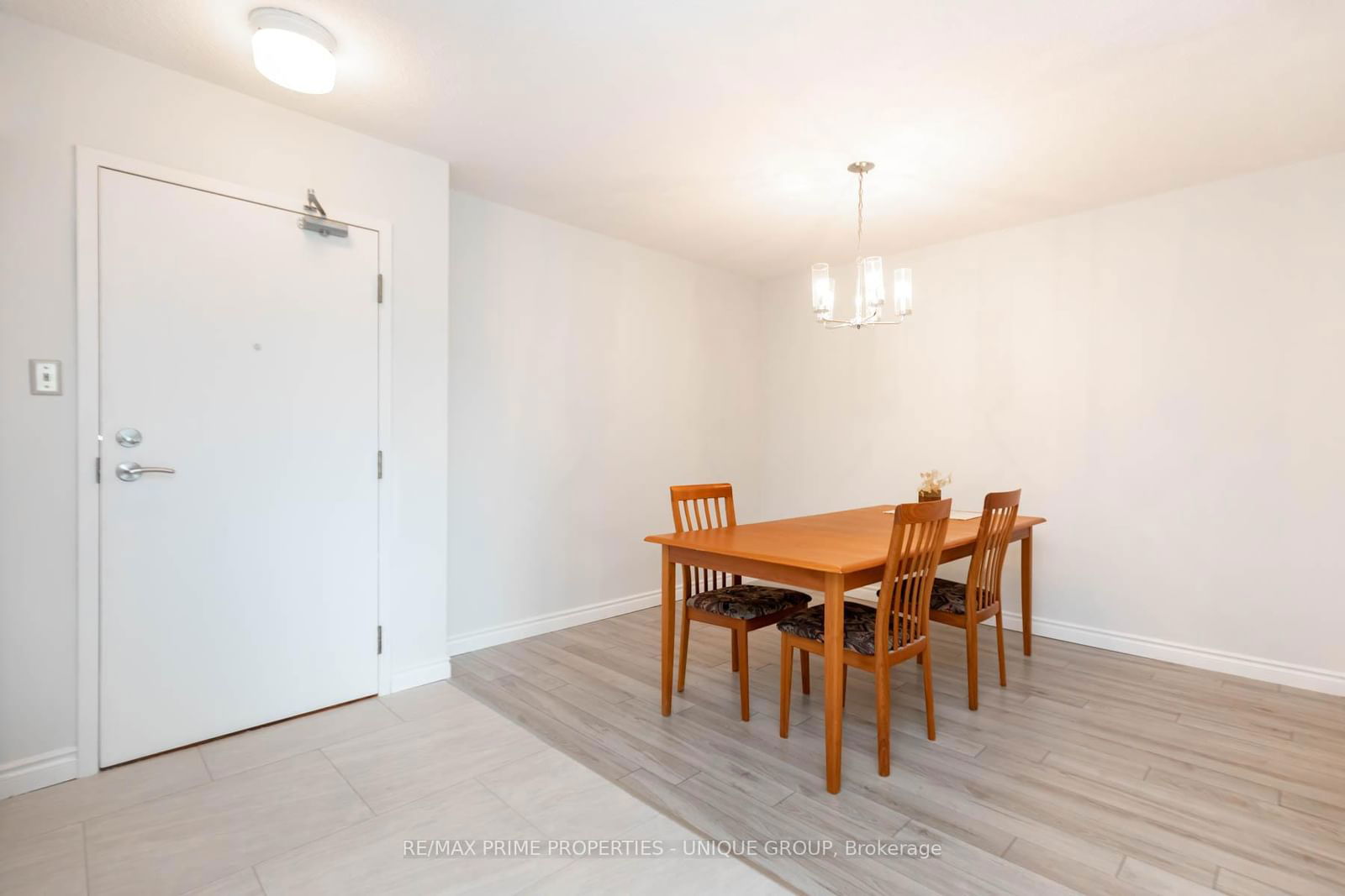 22 Clarissa Dr, unit 301 for sale - image #23