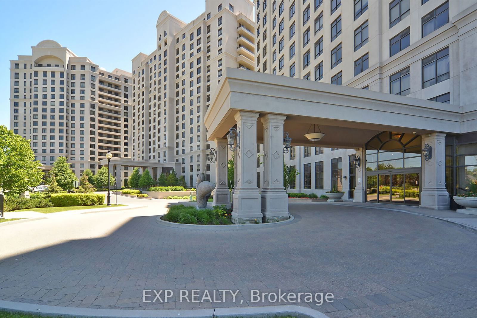 9235 Jane St, unit 1404 for sale - image #2