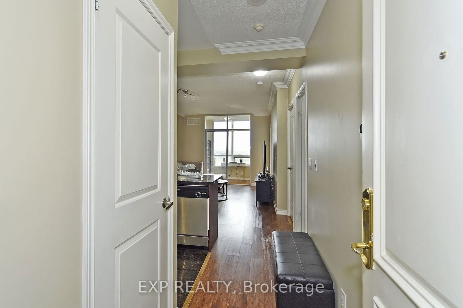 9235 Jane St, unit 1404 for sale - image #4