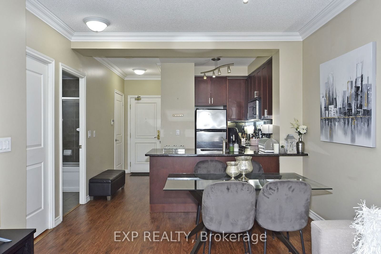 9235 Jane St, unit 1404 for sale