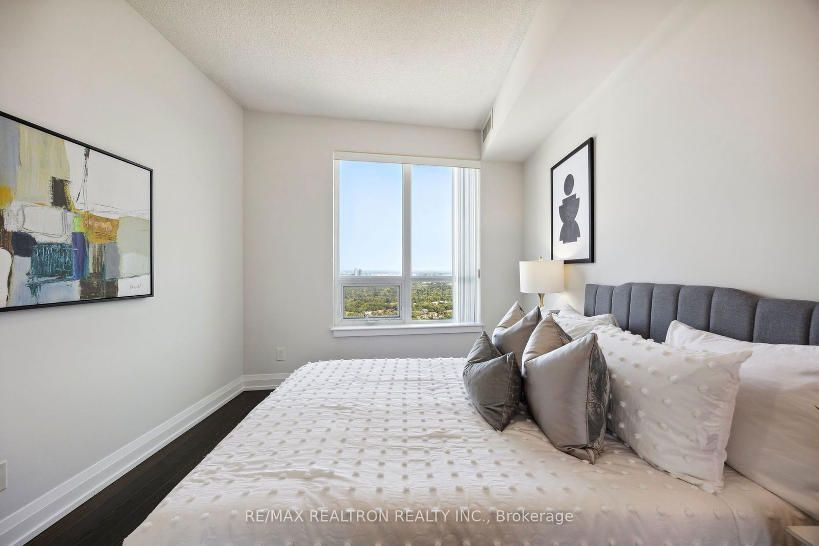 7171 Yonge St, unit PH303 for sale