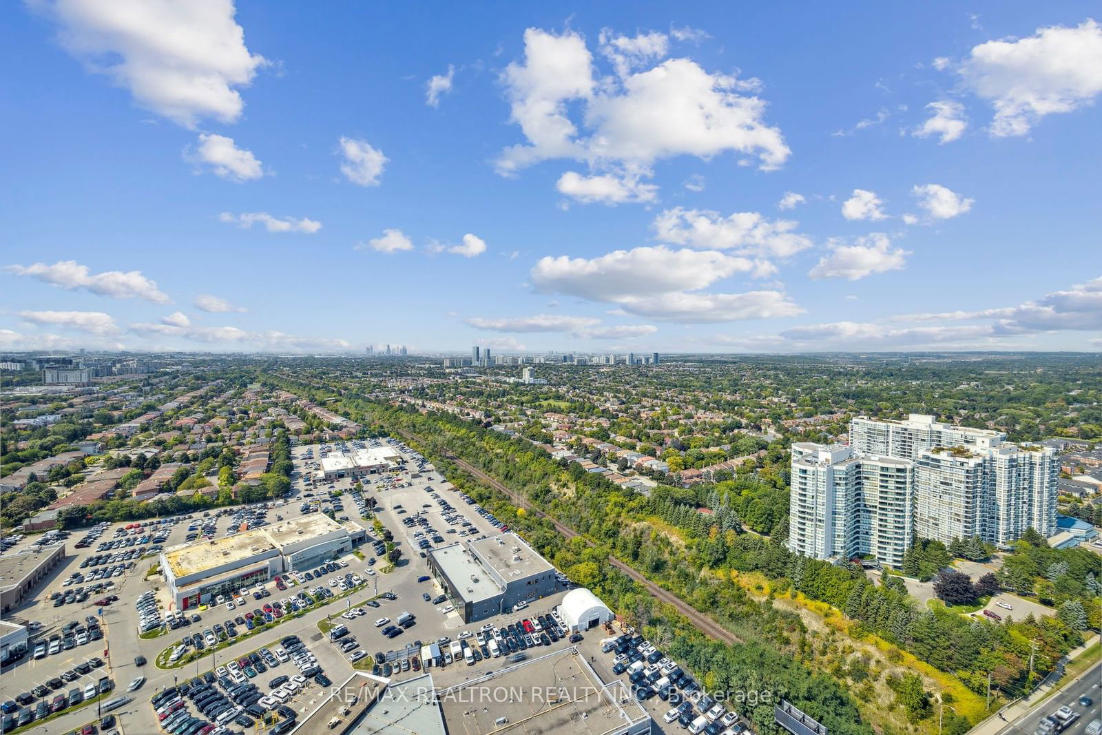 7171 Yonge St, unit PH303 for sale