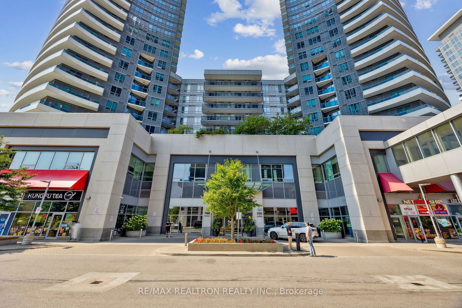 7171 Yonge St, unit PH303 for sale