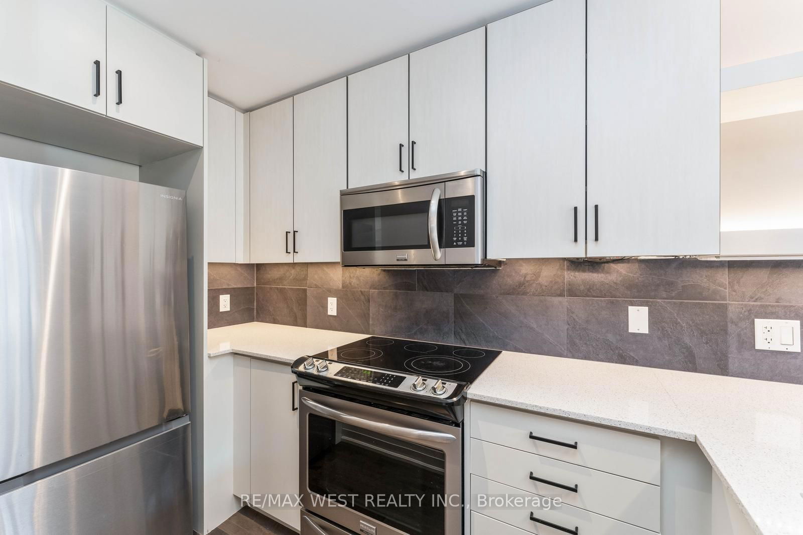 8171 Kipling Ave, unit 7 for sale - image #16