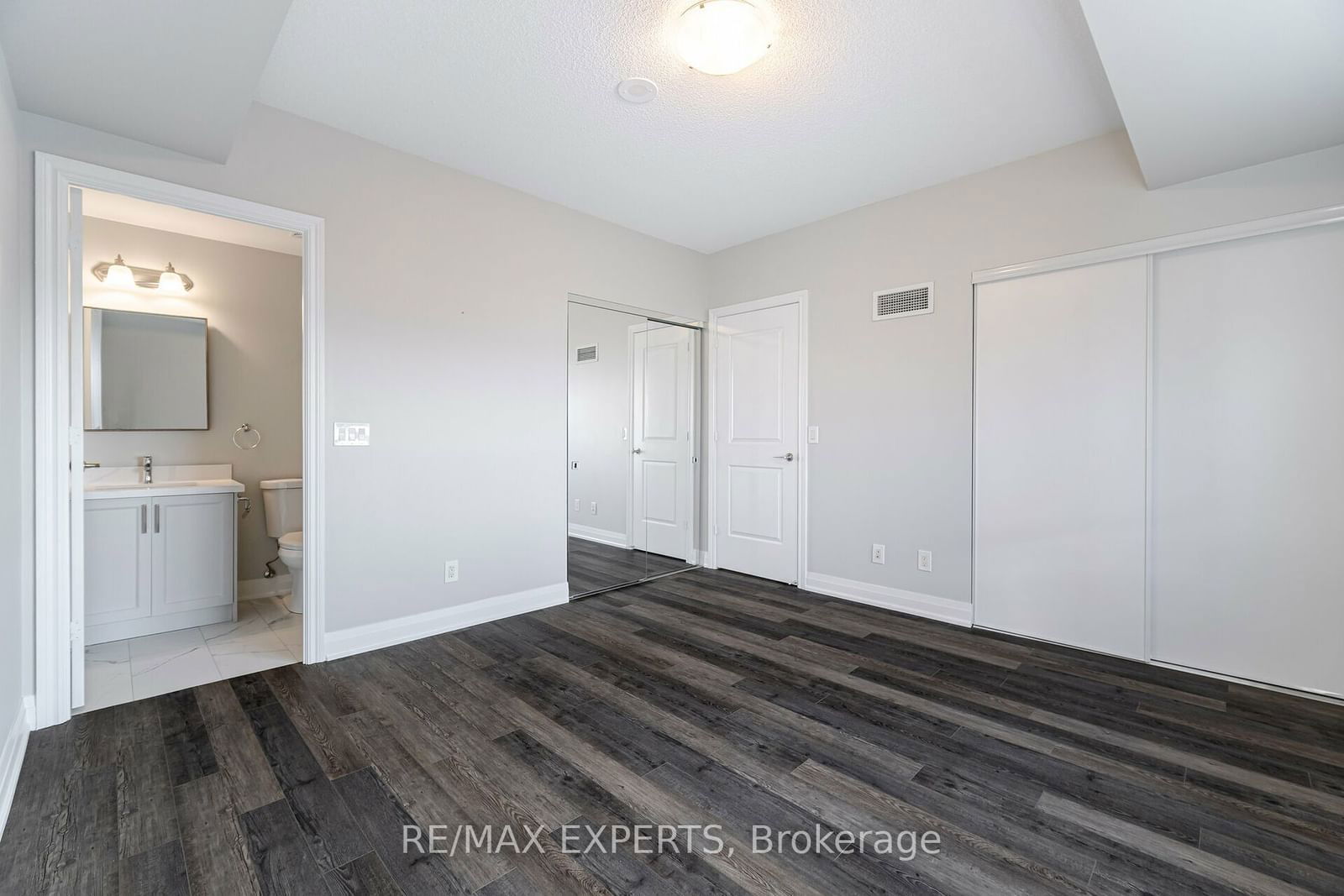 9245 Jane St, unit 905 for rent - image #24