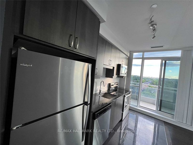 9201 Yonge St, unit 1209 for rent - image #7