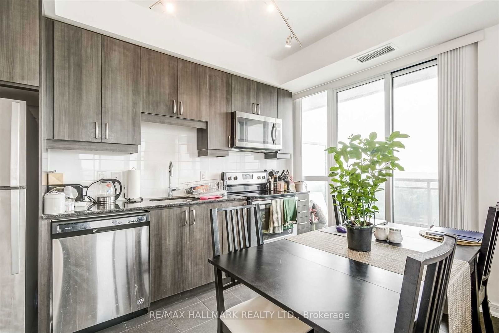 9201 Yonge St, unit 1911Nw for rent - image #7