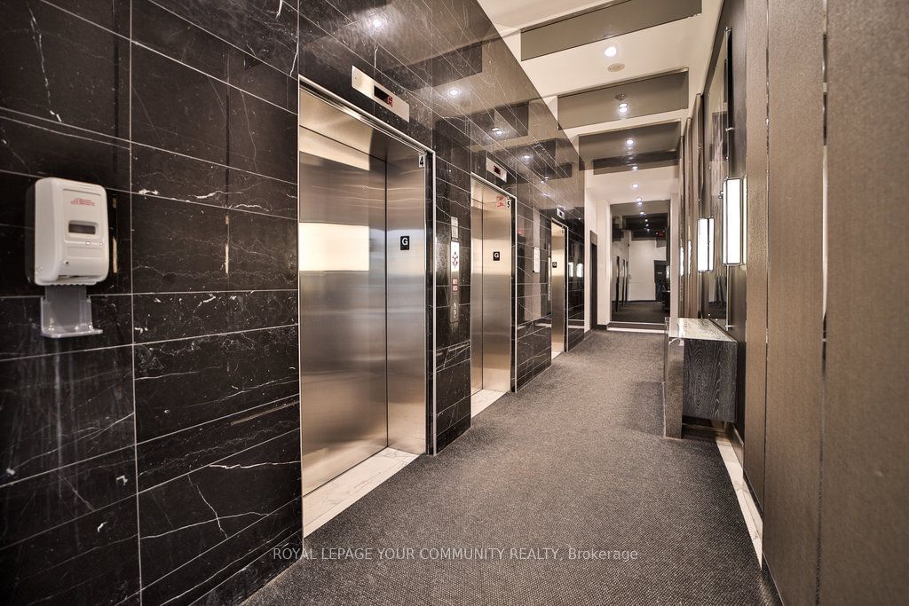 9471 Yonge St, unit 707 for sale - image #12