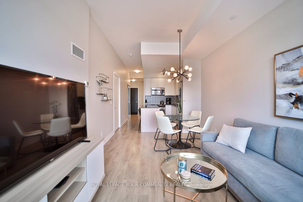 9471 Yonge St, unit 707 for sale - image #19