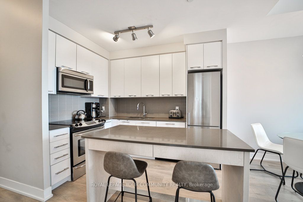 9471 Yonge St, unit 707 for sale - image #20