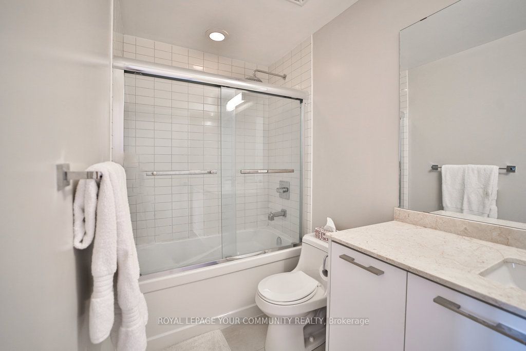 9471 Yonge St, unit 707 for sale - image #26