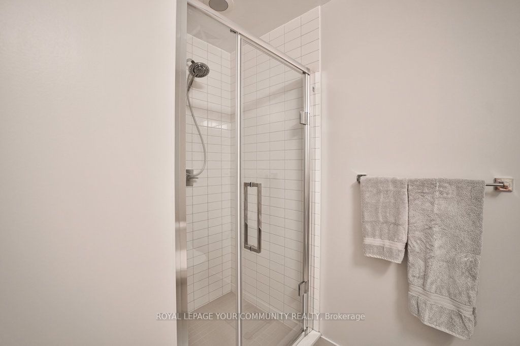 9471 Yonge St, unit 707 for sale - image #28