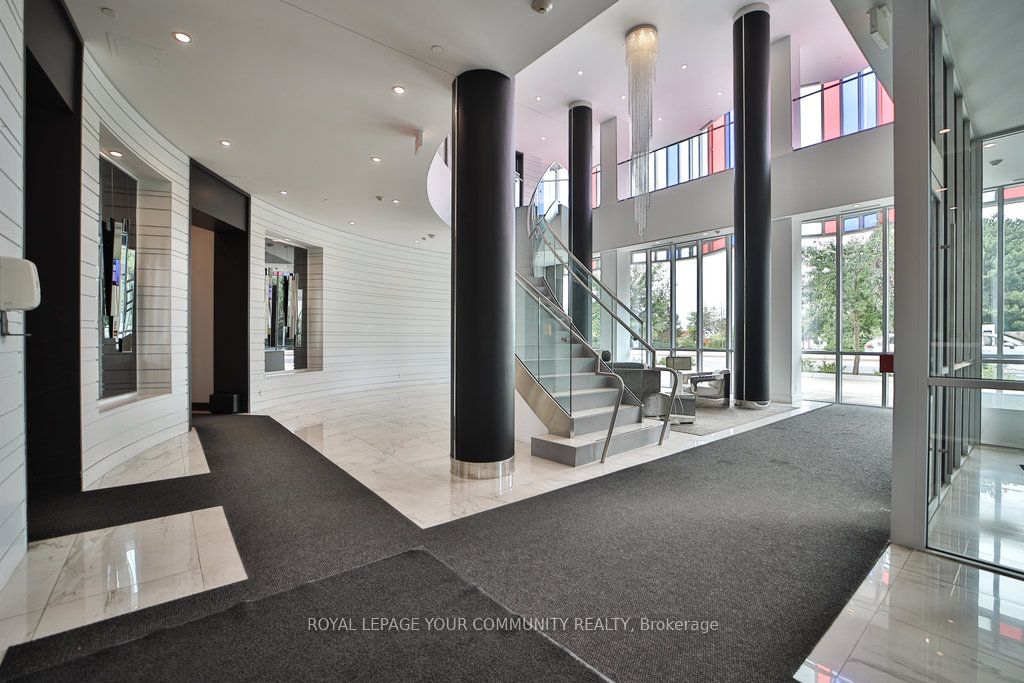 9471 Yonge St, unit 707 for sale - image #4