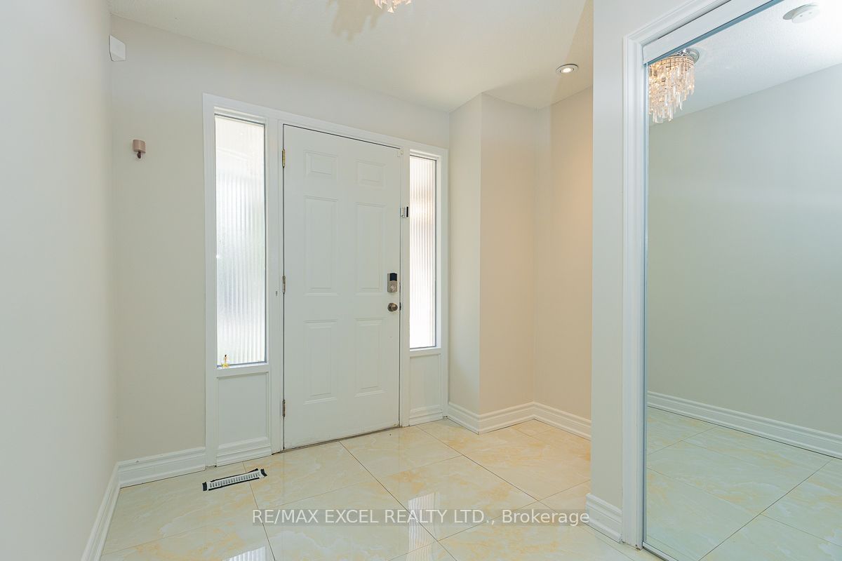 653 Village Pkwy, unit 45 for sale - image #2