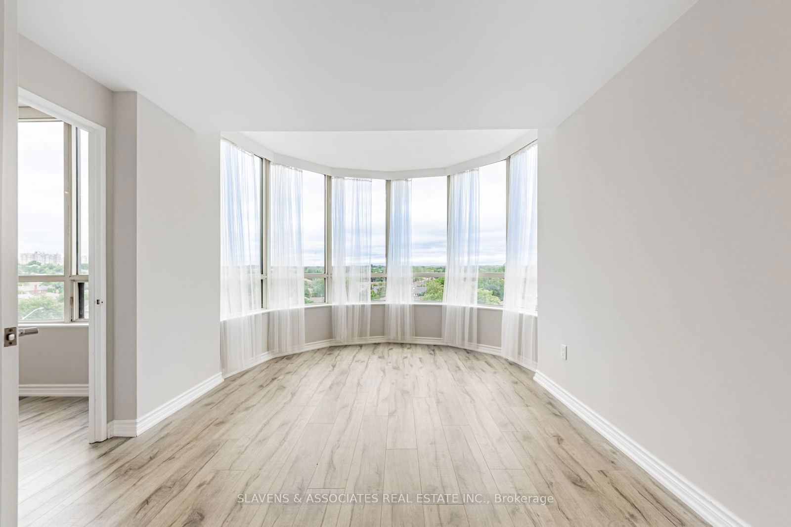 333 Clark Ave, unit 604 for sale - image #10