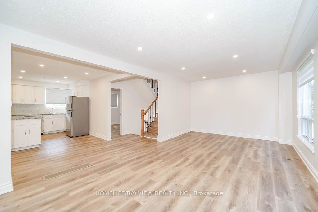 12 Poplar Cres, unit 34 for sale - image #20