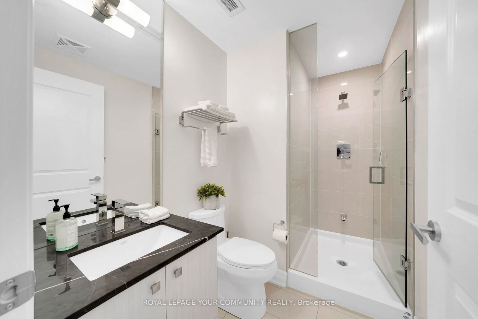 9075 Jane St, unit 1409 for sale - image #25