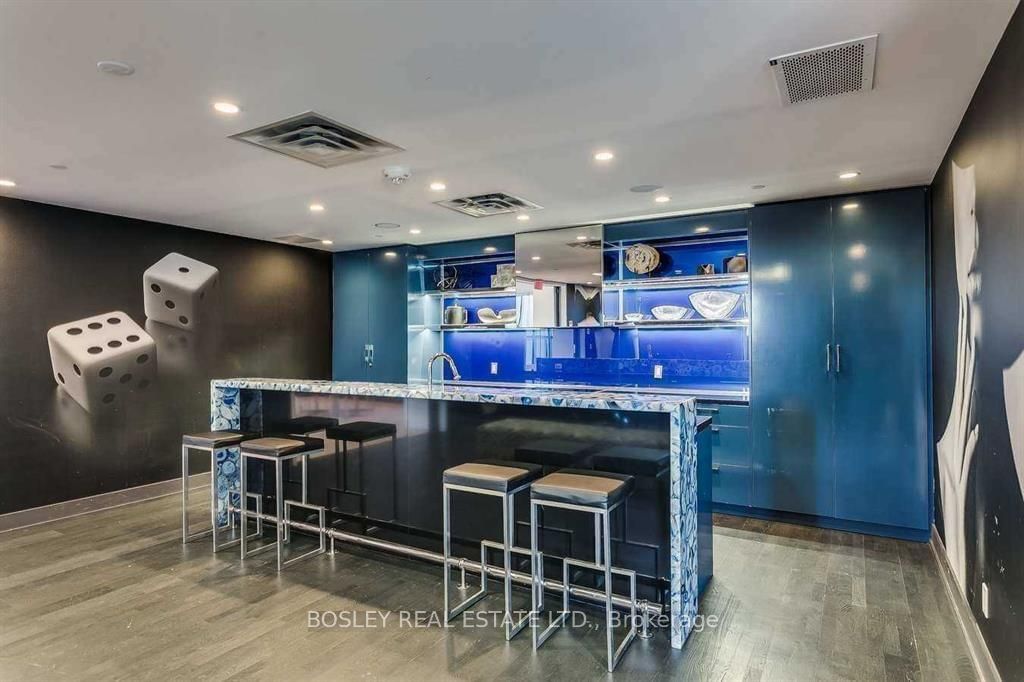 9471 Yonge St, unit 341 for sale - image #32