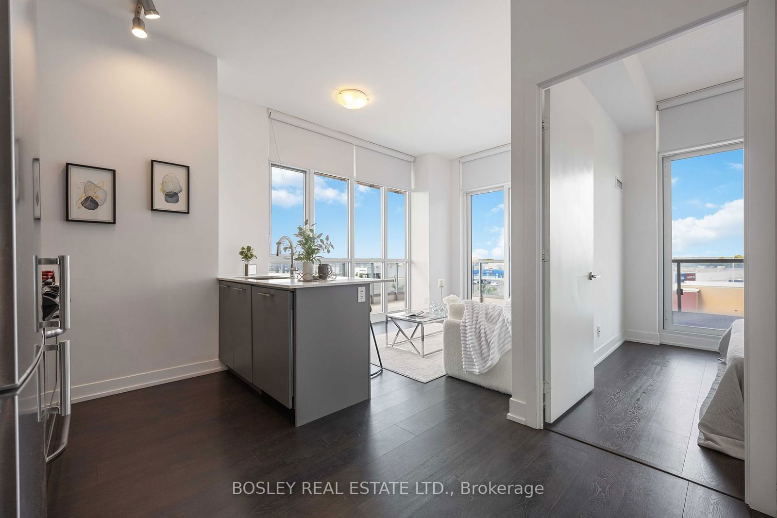 9471 Yonge St, unit 341 for sale - image #7