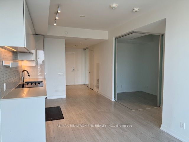 898 Portage Pkwy, unit 3801 for sale - image #4