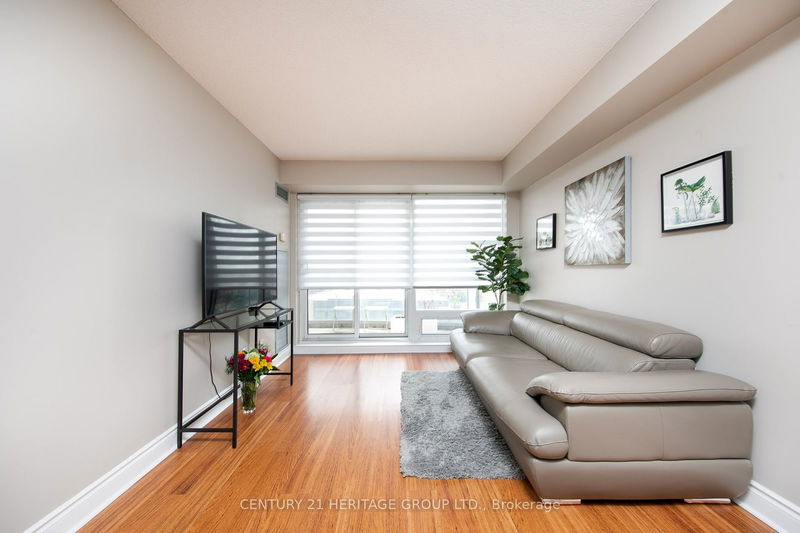 7 North Park Rd E, unit 510 for sale - image #1