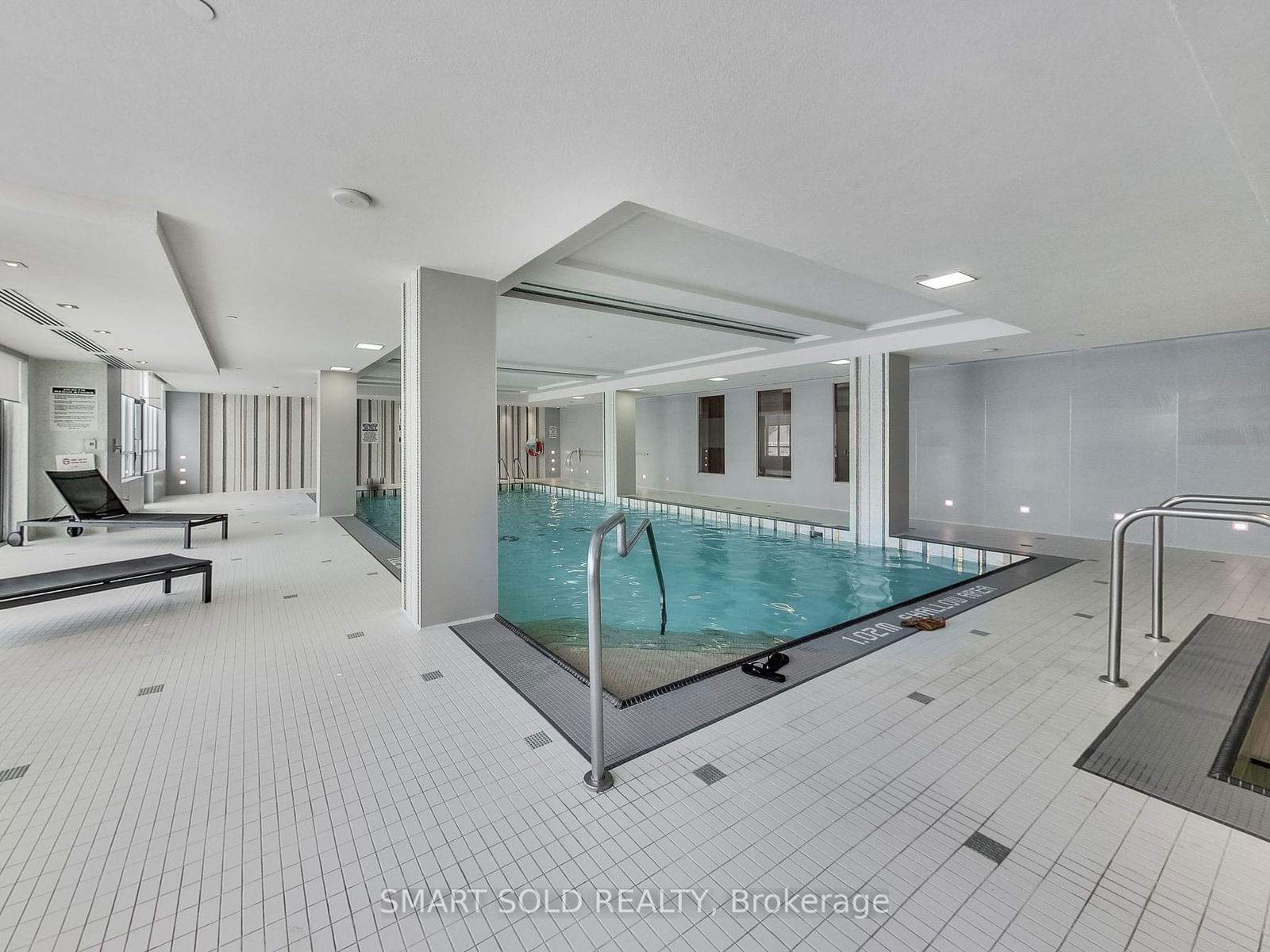 7165 Yonge St, unit 1110 for sale - image #14