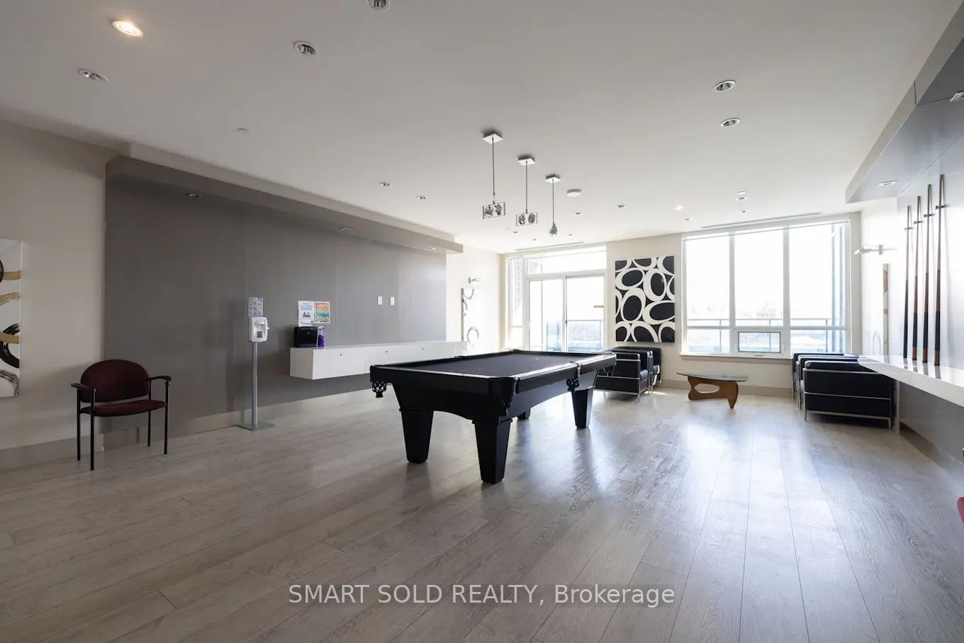 7165 Yonge St, unit 1110 for sale