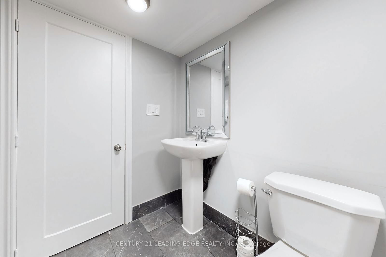 1331 Major Mackenzie Dr W, unit 134 for sale - image #30