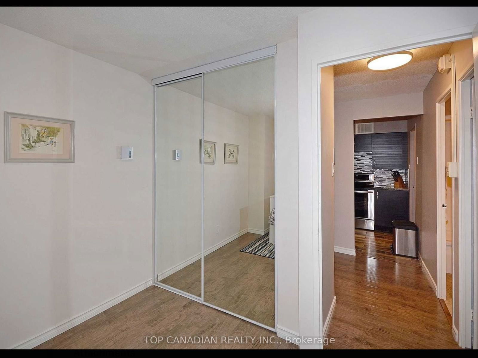 1 Royal Orchard Blvd, unit 1203 for rent - image #14