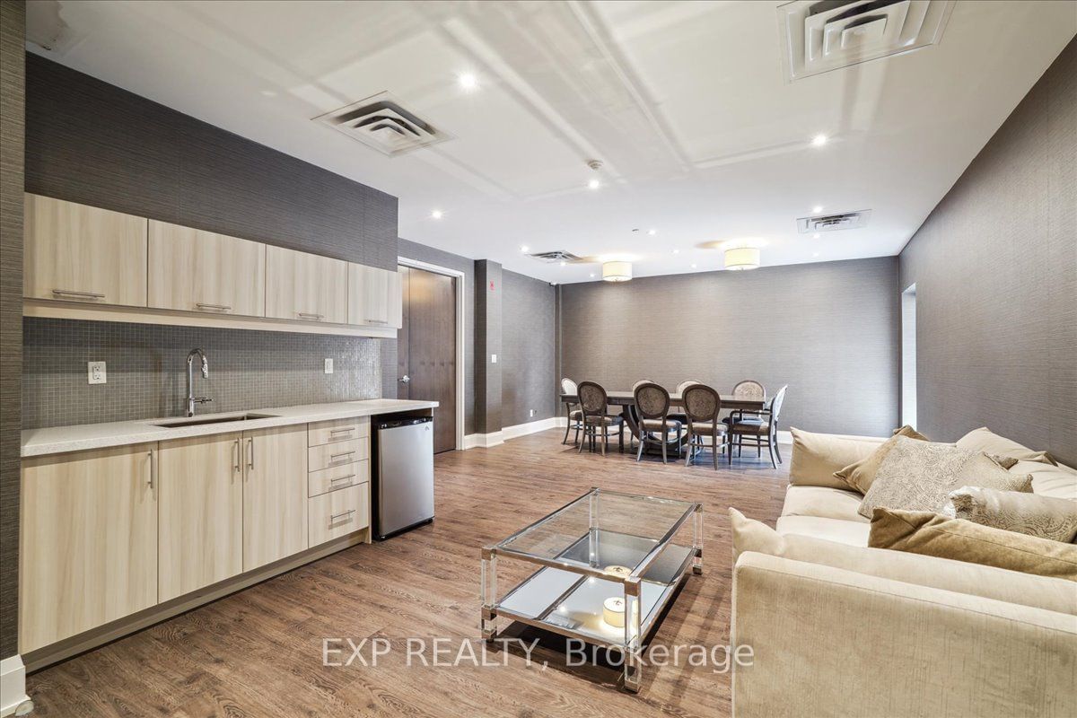 15277 Yonge St N, unit 315 for sale - image #19