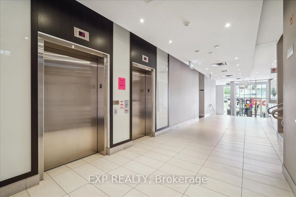 15277 Yonge St N, unit 315 for sale - image #3