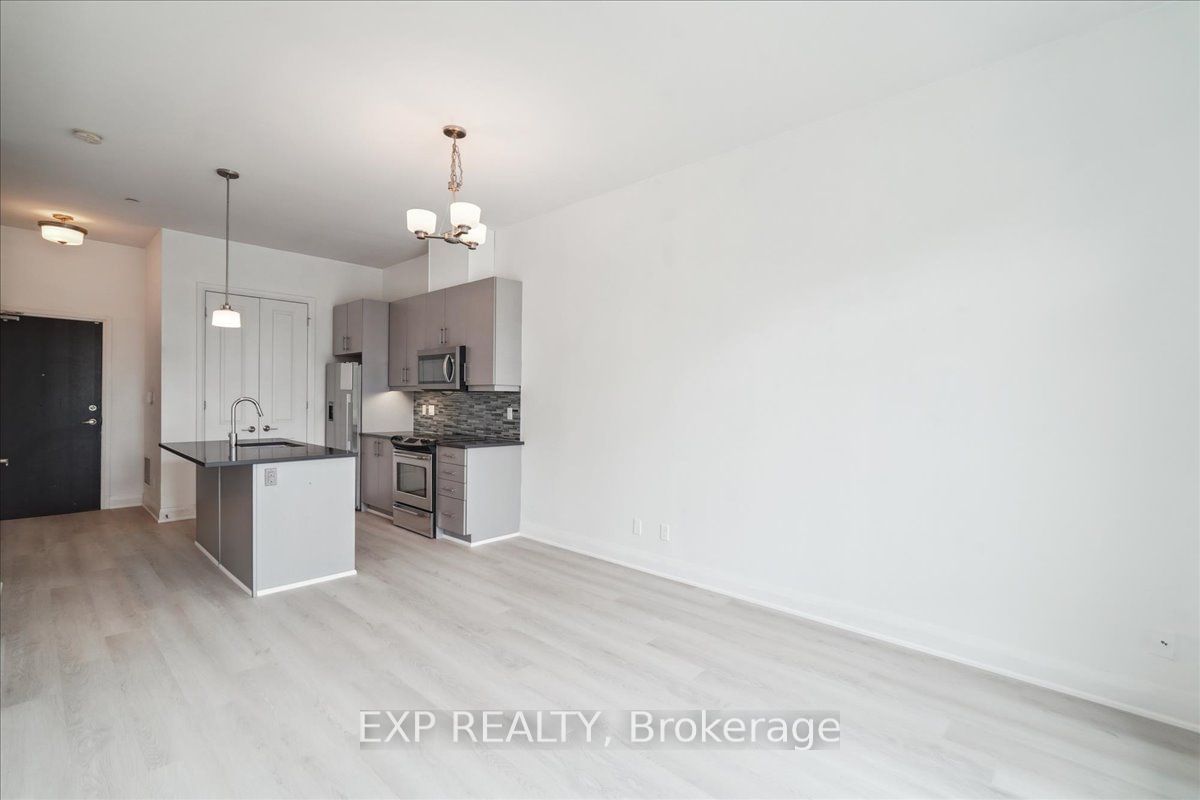 15277 Yonge St N, unit 315 for sale - image #7