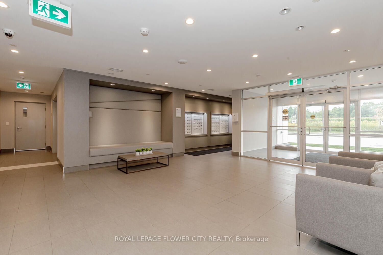 58 Adam Sellers St, unit 602 for sale - image #5