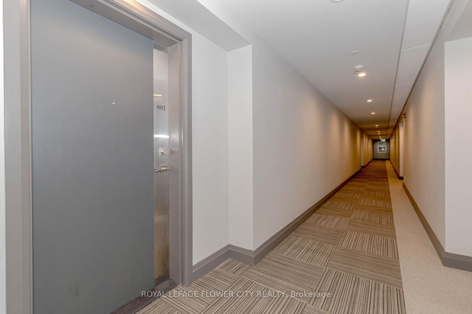 58 Adam Sellers St, unit 602 for sale - image #6