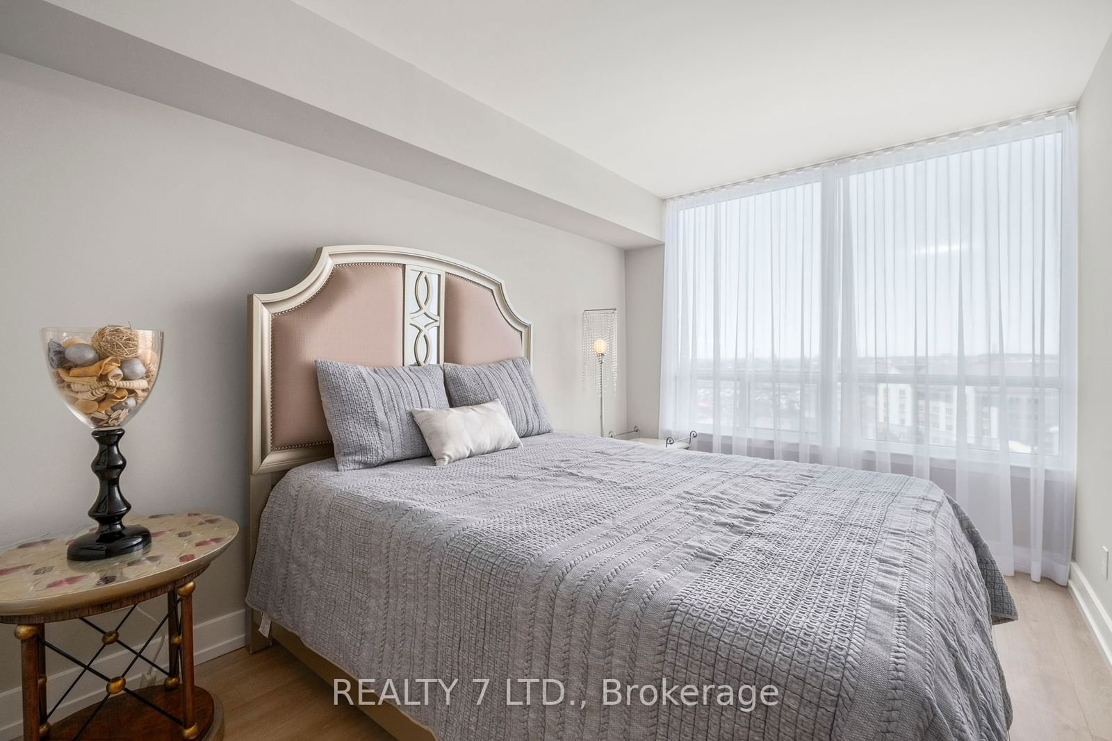 120 Promenade Circ, unit 909 for sale - image #19