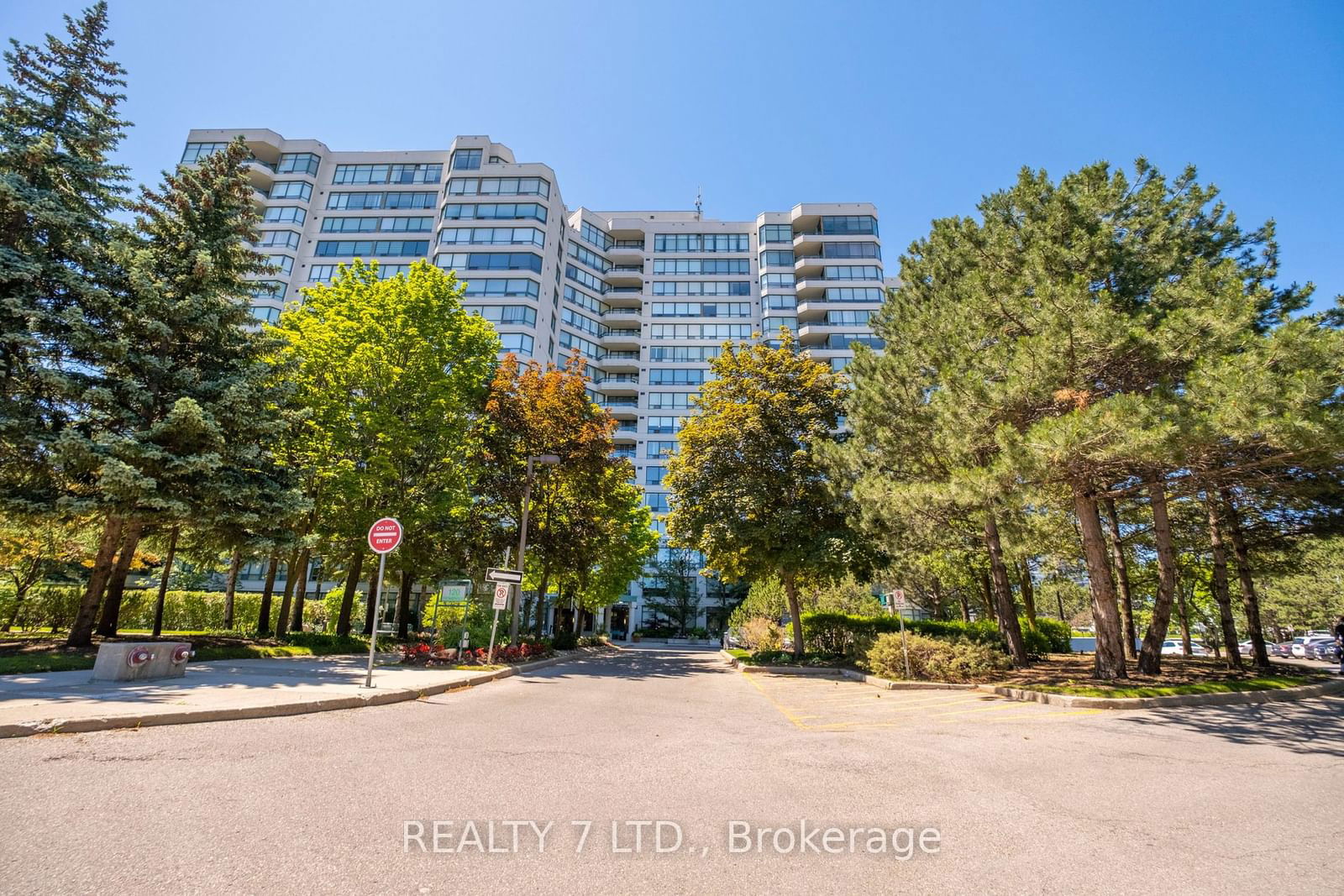 Royal Promenade Condos, Vaughan, Toronto