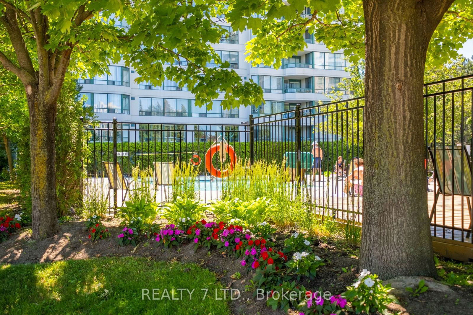 120 Promenade Circ, unit 909 for sale - image #23