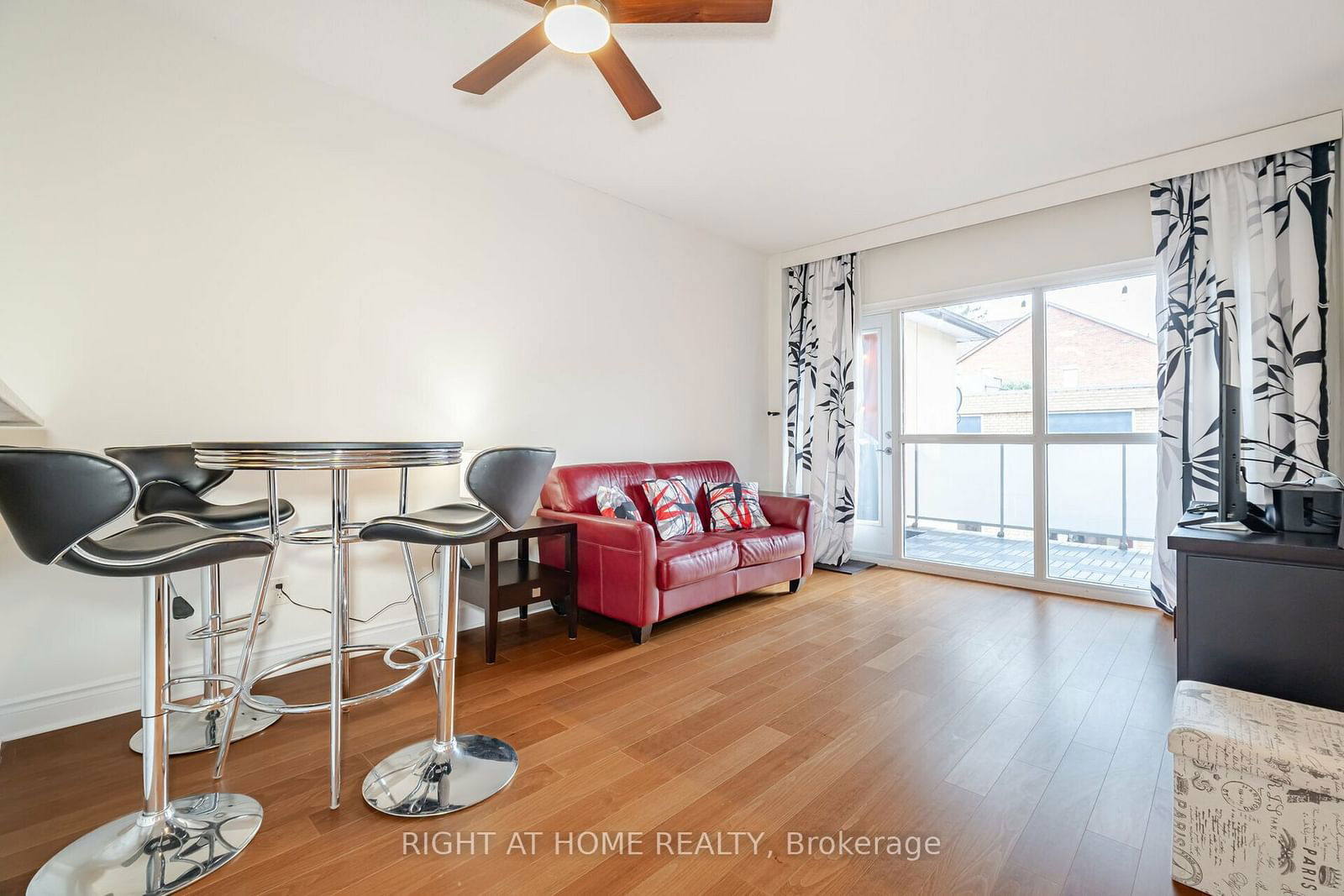 160 Woodbridge Ave, unit 208 for sale - image #16