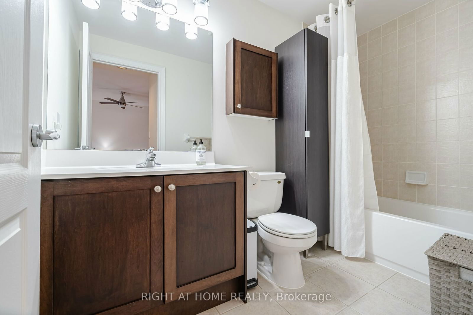 160 Woodbridge Ave, unit 208 for sale - image #27