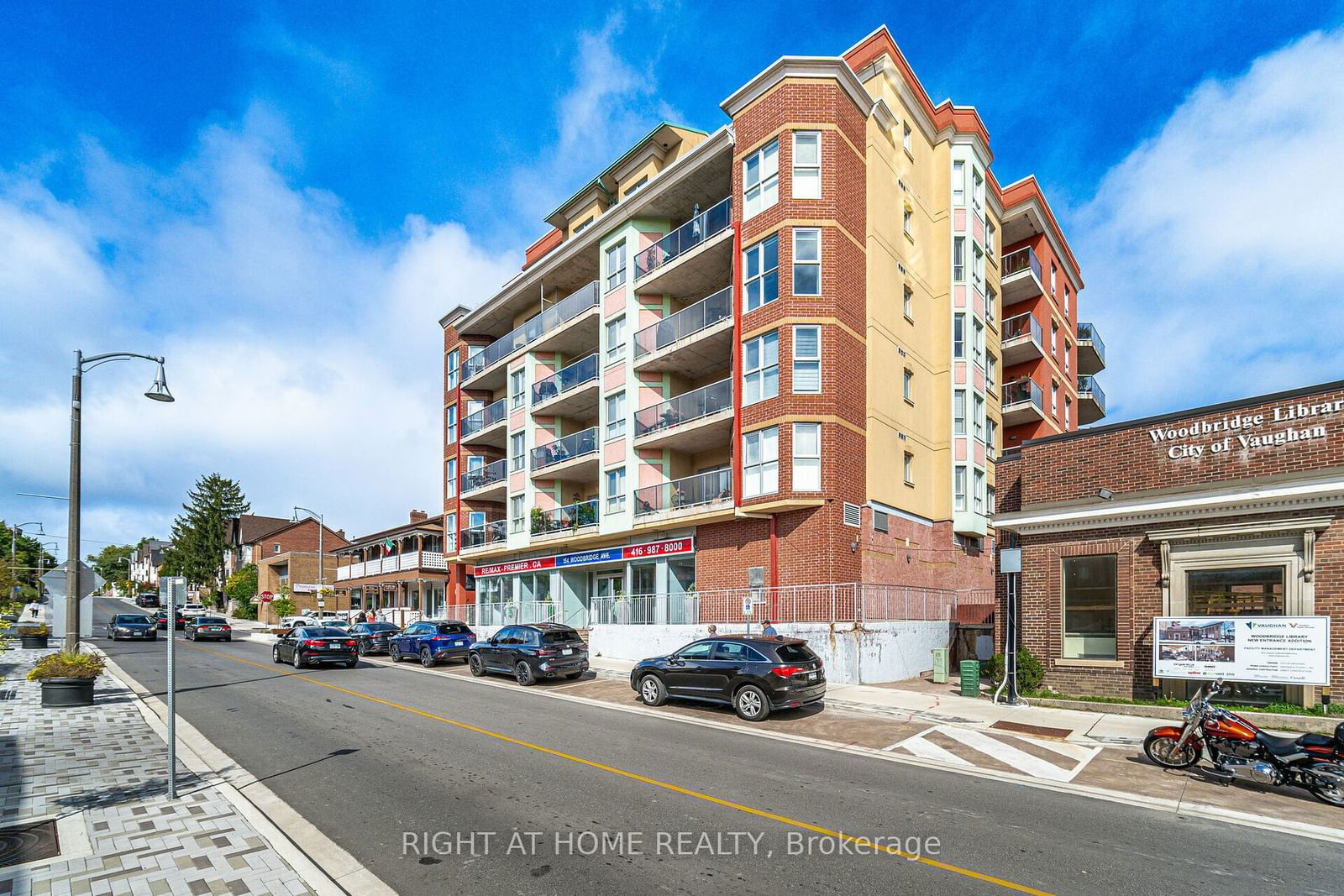 160 Woodbridge Ave, unit 208 for sale