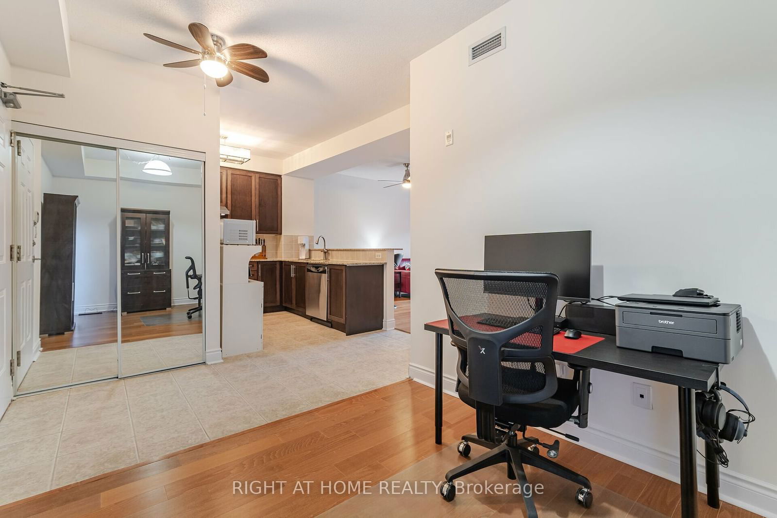 160 Woodbridge Ave, unit 208 for sale