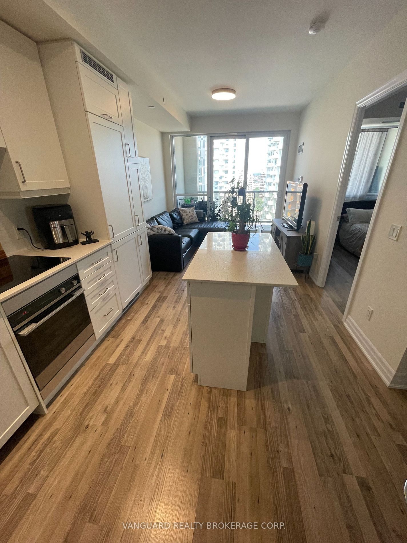 9085 Jane St E, unit 1703 for rent