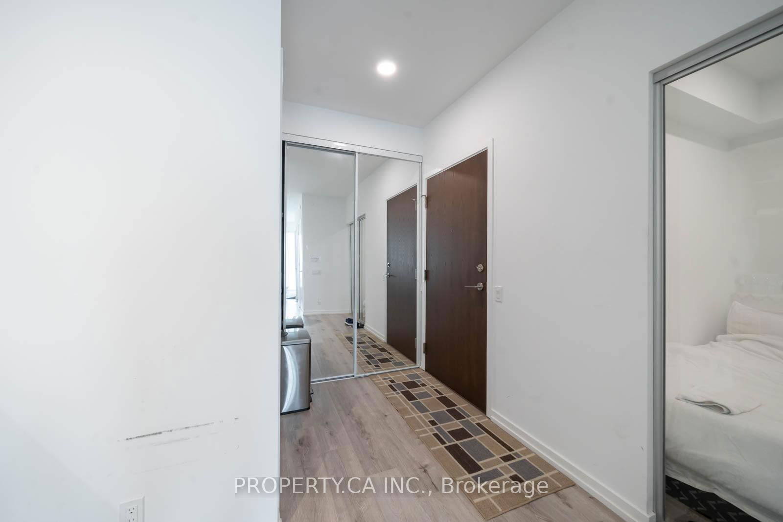 7890 Jane St, unit 5107 for sale - image #3