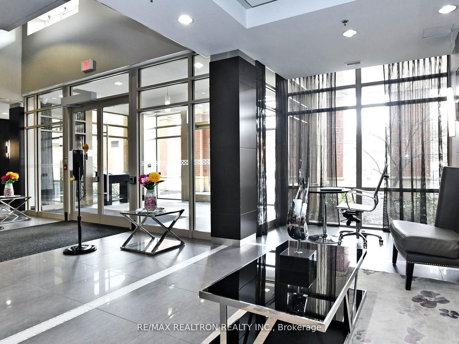 75 King William Cres N, unit 102 for sale - image #13