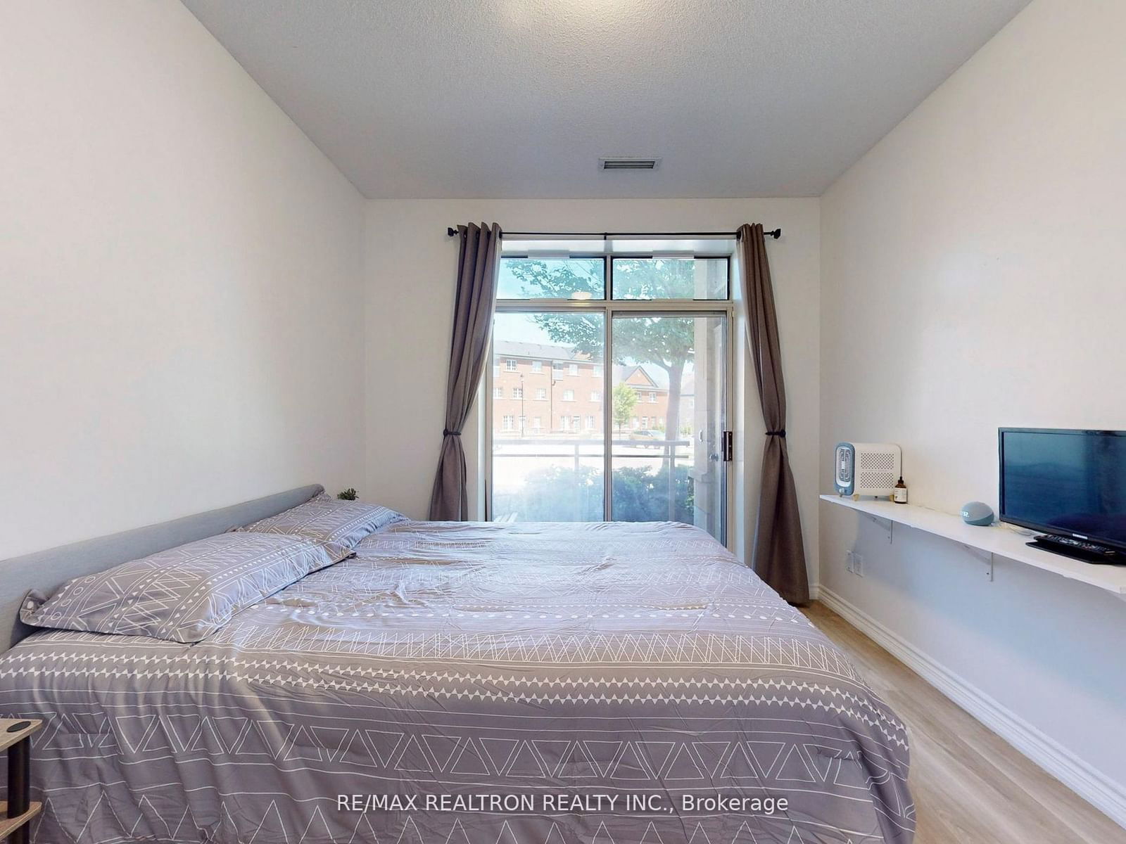 75 King William Cres N, unit 102 for sale - image #30