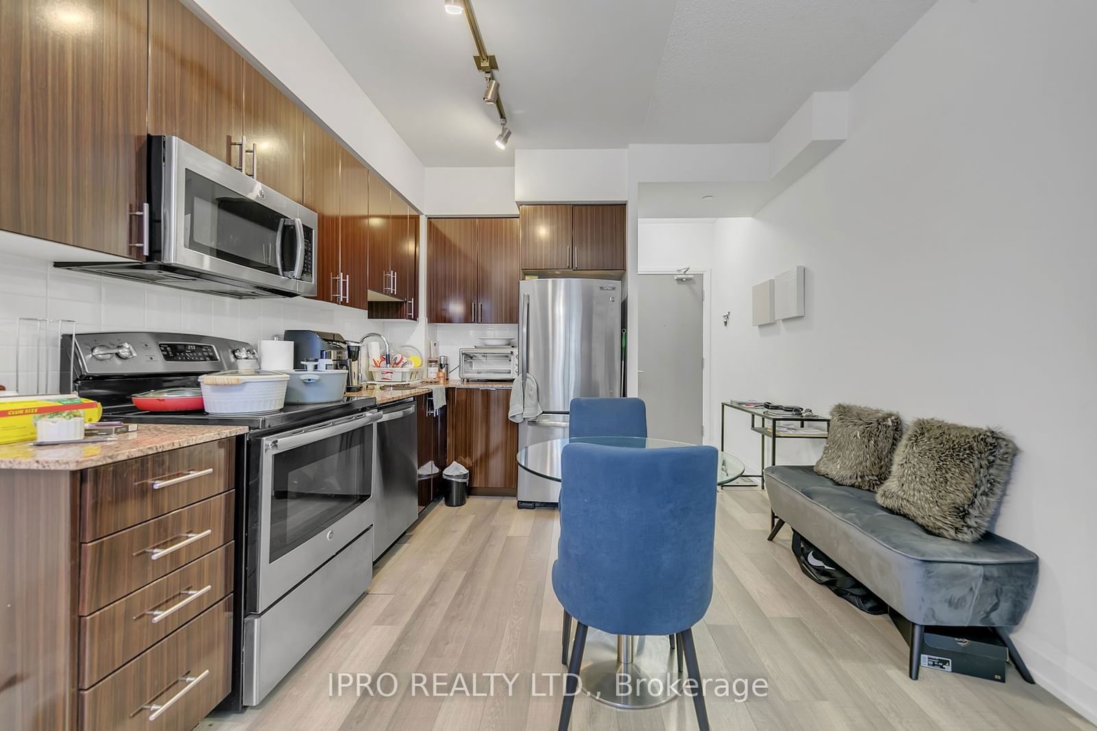 7165 Yonge St, unit 531 for sale - image #13