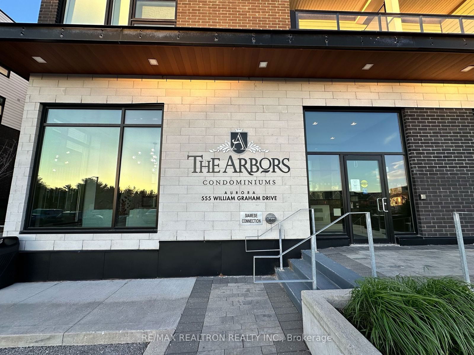 The Arbors Condos, Aurora, Toronto