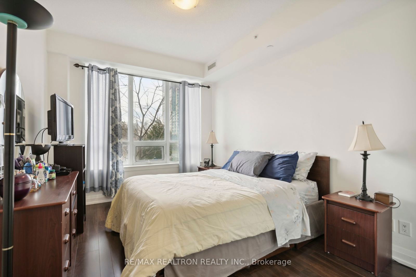 7165 Yonge St, unit 212 for sale - image #21